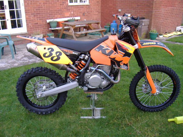 KTM 525